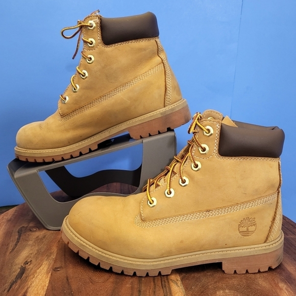 Classic Timberland Waterproof 6" Boots Wheat 12909 Youth 6 (Women's 7.5) - Picture 4 of 13